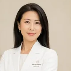 Aiko Nakamura, curadoria editorial